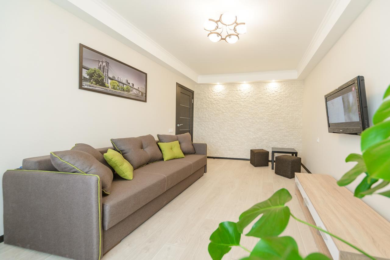 Artal Apartment On Iordanskaya 22 Kijów Zewnętrze zdjęcie